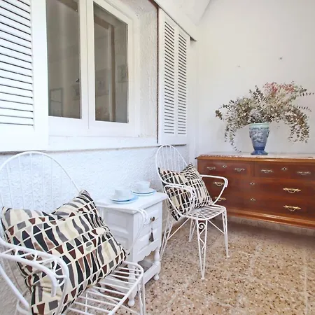 House With Terrace Near And Park Appartamento *