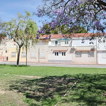 House With Terrace Near And Park Torrevieja